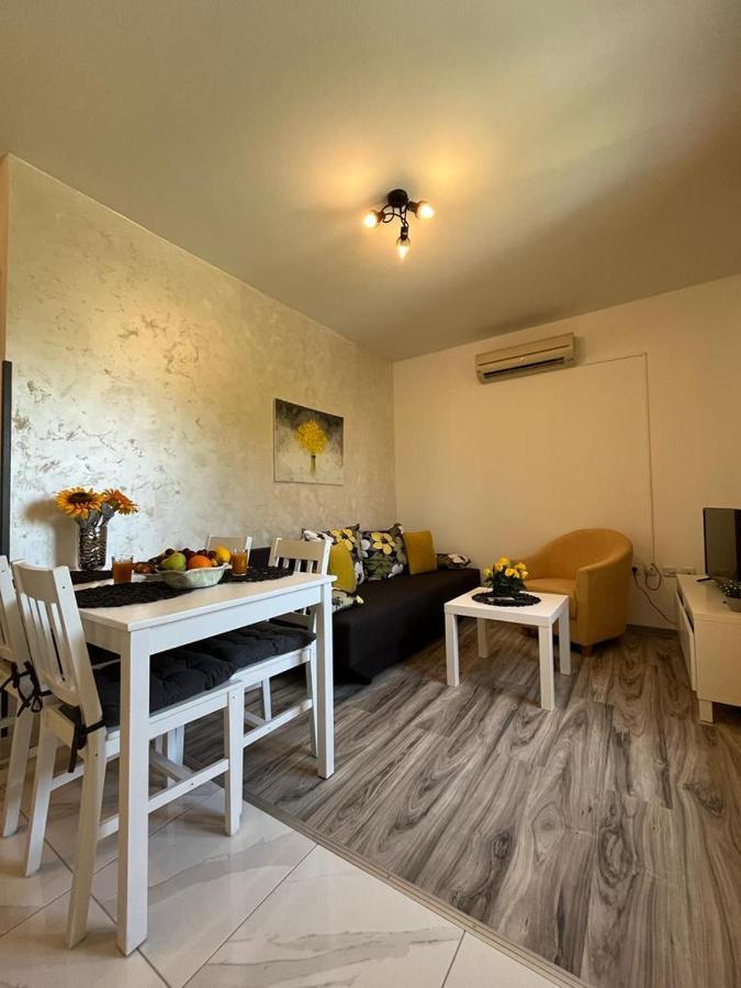 Pomerino Apartmans Exterior foto